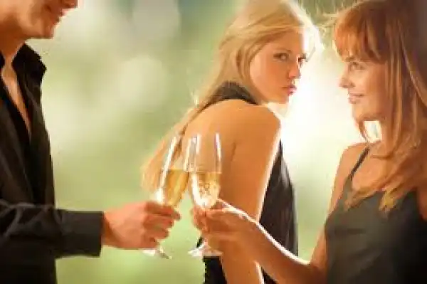 10 Hilarious Things Ladies Do To Snatch Their Colleague’s/Friend’s Boyfriends