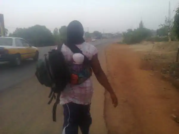 Buhari’s Victory: Woman, With 40 Day Old Baby, TreksTo Abuja To Fulfil Vow (See Photo)