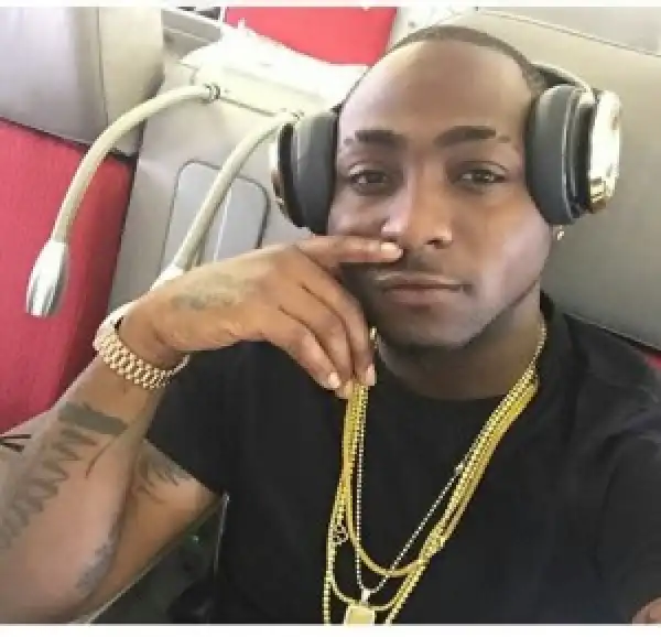 Davido Gives N1Million To Jide Sanyaolu To Go Back To School