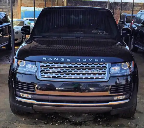 Davido buys himself a brand new Range Rover as Xmas gift photo