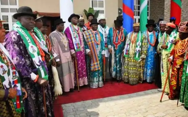 GEJ adressed in his full Ijaw regalia for his campaign in Bayelsa