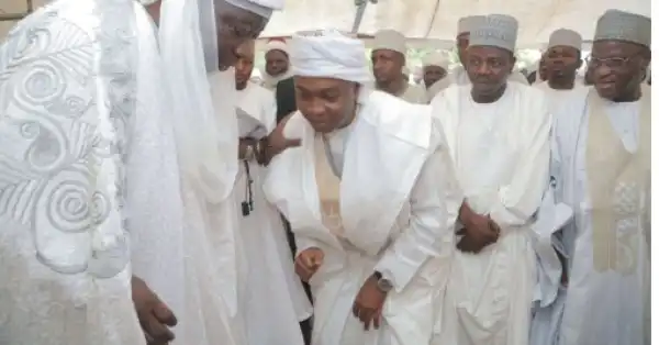 Nigerians Blast Bukola Saraki For Lying That He Was Not Stoned