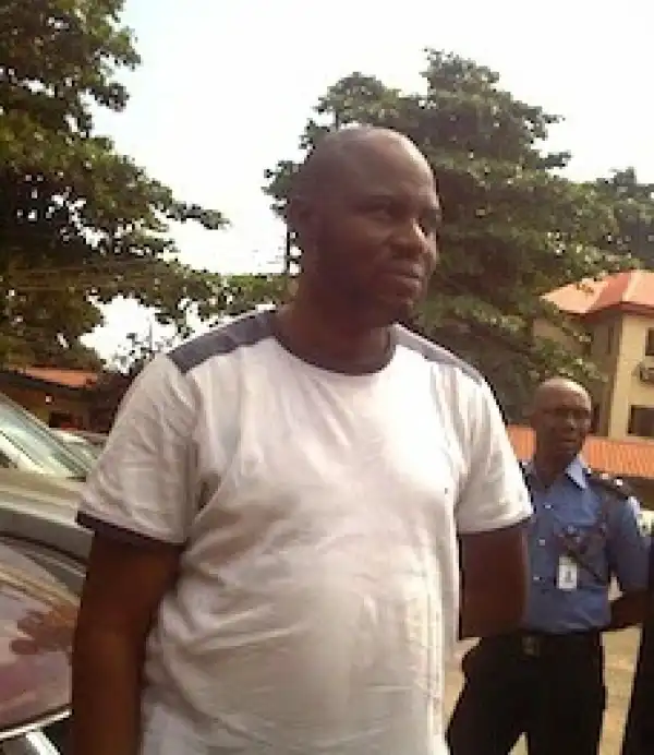 Photo: Police Parade Car dealer who sells stolen cars