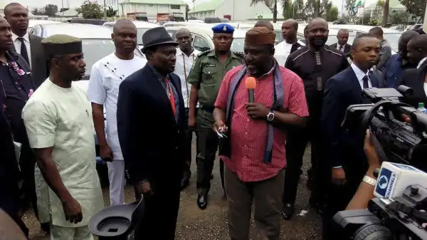 Photos: Gov. Okorocha Lavishes Imo Magistrates With Car Gifts
