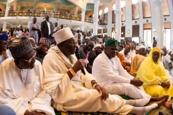 Photos: Gov Ambode, His deputy, Oba Of Lagos Attend Special Thanksgiving Jumaat