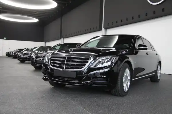 Pres. Buhari Rejects N400m Armoured Cars Bought For Him By FG
