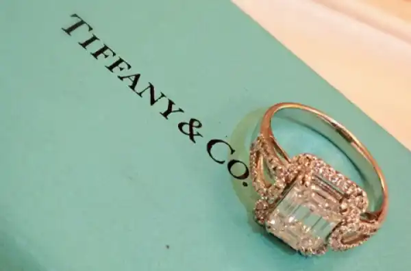 Rahama Babangida shows off diamond ring she got for Val