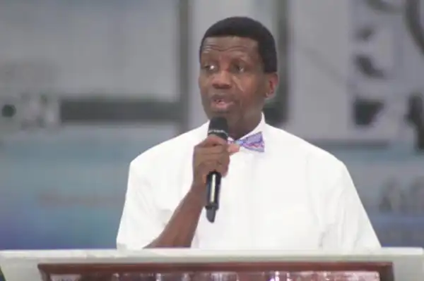 SHOCKER: Pastor Enoch Adeboye Tells His Members - No Voter’s Card, No New Year Blessings..