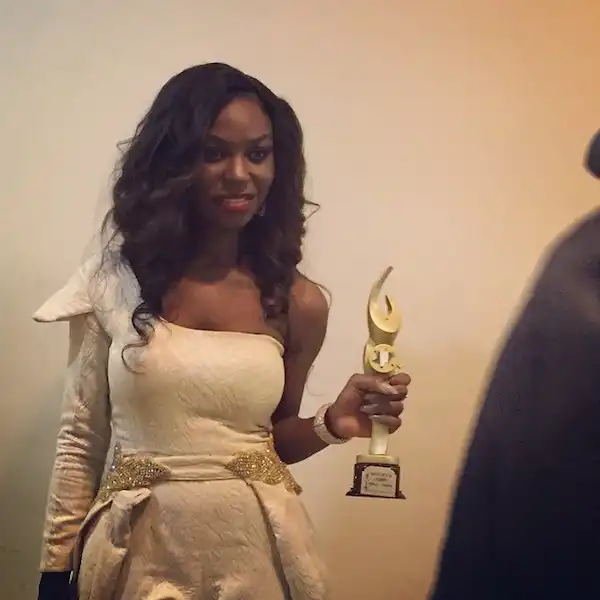 The glitch in Niyola’s NMVA 2014 dress