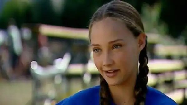 Career & Net Worth Of Samantha Burton