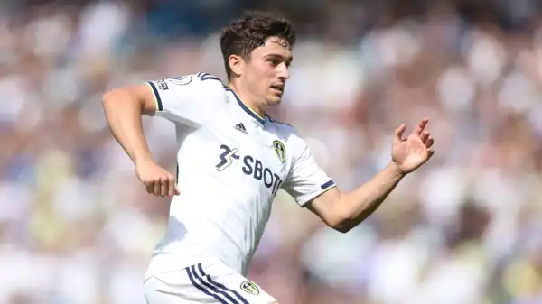 Leeds United open to Dan James departure; Tottenham in talks