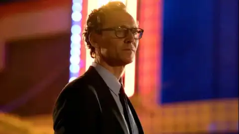 The Life of Chuck Teaser Trailer: Tom Hiddleston Stars in Mike Flanagan’s Stephen King Movie