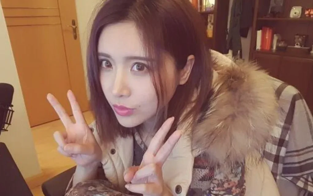 Age & Career Of Chen Yifaer
