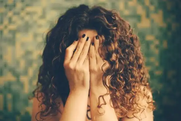 Eyewitness Narrates How Sidechick Smashed Her Boyfriend