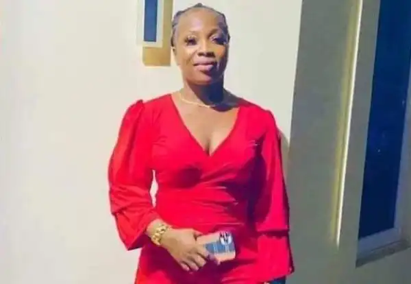 Lady Killed For Picking Party Money In Anambra Laid To Rest Amid Tears