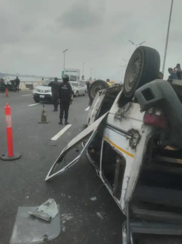 Many injured as vehicles collide on 3rd Mainland Bridge