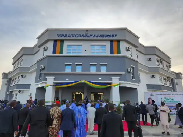 President Buhari Commissions Yobe Police Command Headquarters