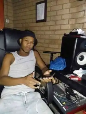 DJ M2C – Woza