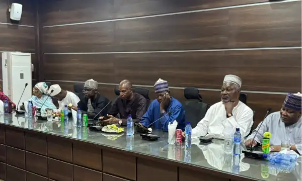 PDP holds emergency meeting in Abuja as BoT takes over party