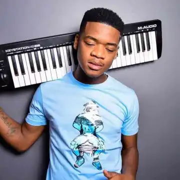 Ntokzin – Yanos Session Mix Episode 2 (Eardrum Productions)