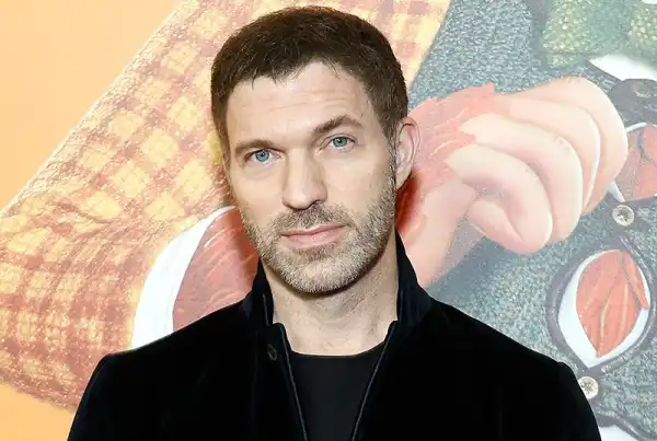 Uprising: Travis Knight to Direct Netflix’s Vampire Action Thriller
