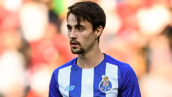 Arsenal agree deal for Porto midfielder Fabio Vieira