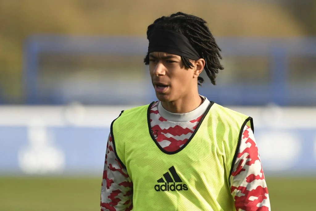 Transfer: Man Utd confirm deal for Oyedele