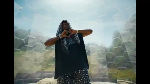 6LACK - Ashin The Blunt ft. Young Thug (Video)