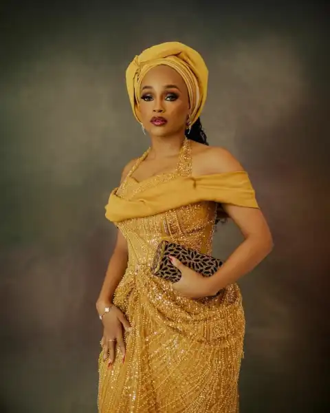 Davido’s cousin, Folashade throws shade as she hangs out with Chioma