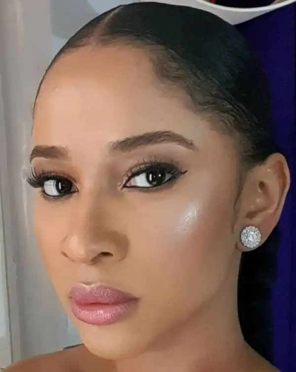 Stop Smoking - Adesua Etomi Slams Singer, Yhemolee