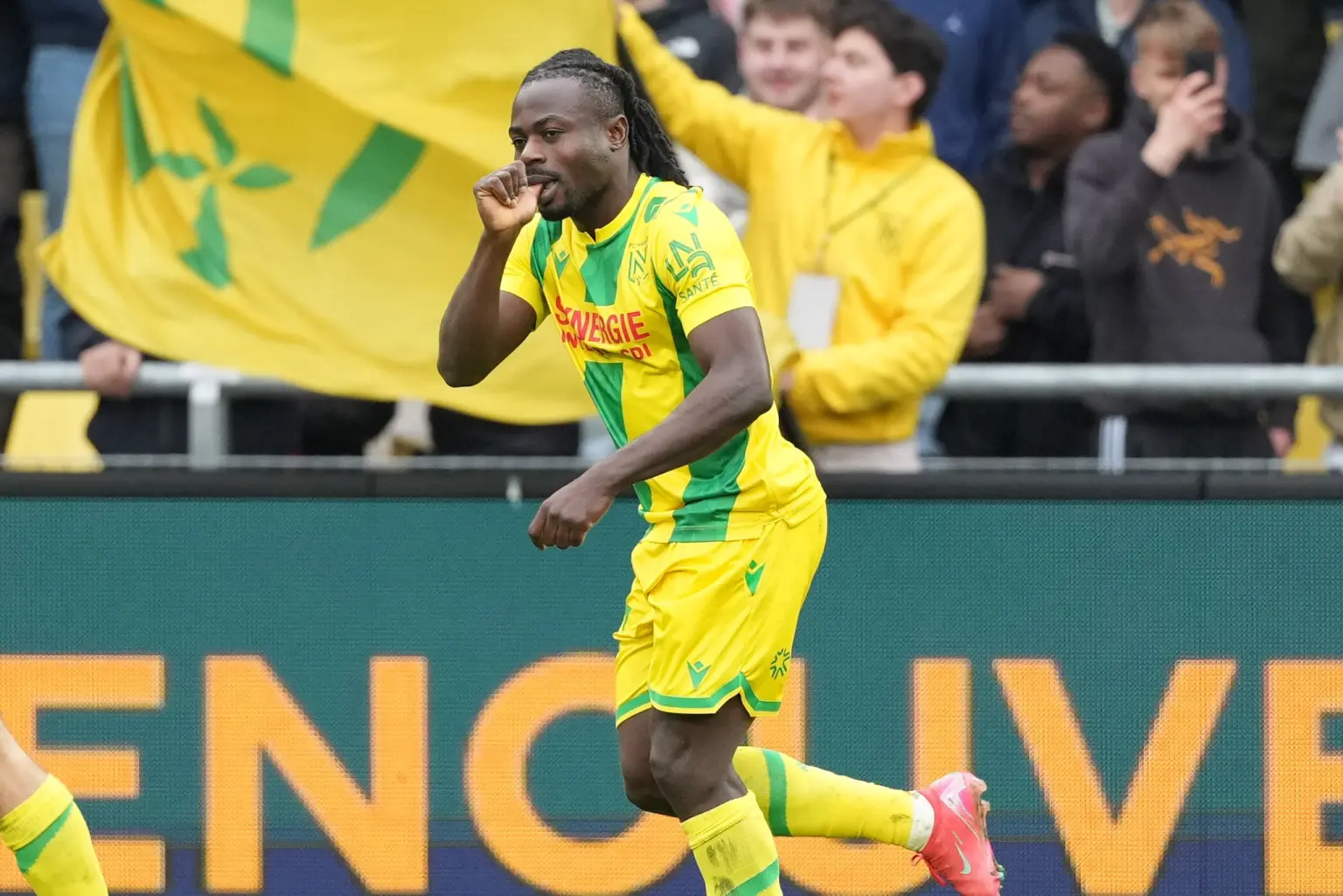 Transfer: Simon bids farewell to Nantes ahead Paris FC move