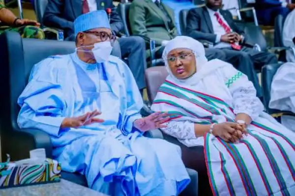 Aisha Ignored Call To Join Buhari On Podium To Present APC Flag To Tinubu
