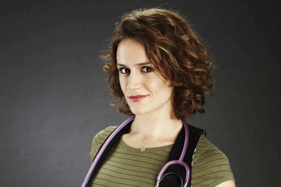 Age & Career Of Nadine Lewington