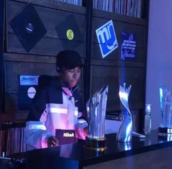 Vigro Deep – Legend Live Mix