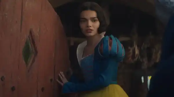 Snow White Box Office Tracking Puts It Behind The Little Mermaid Remake’s Opening Weekend