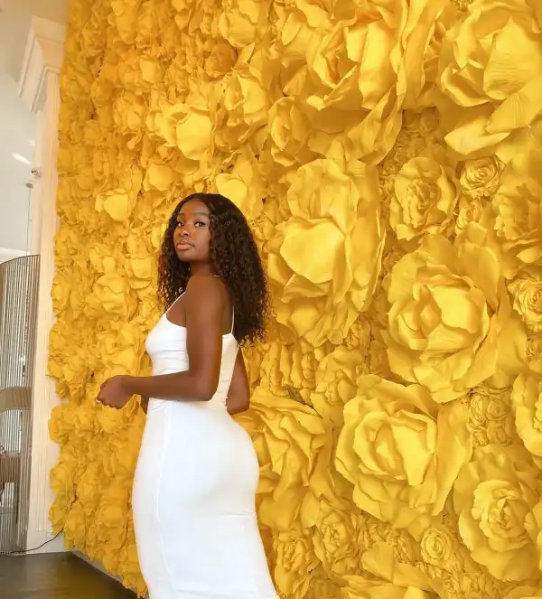 Coco Jones – Hollyweird (Visualizer)