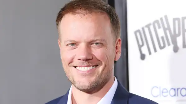 The Guncle: Pitch Perfect Director to Helm Comedy-Drama Film for Lionsgate