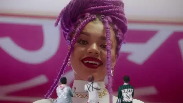 Lyta – Hold Me Down (Video)