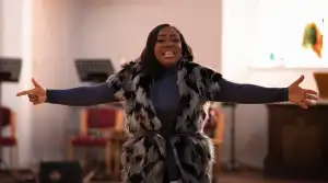 Toluwanimee – Come & Worship (Video)
