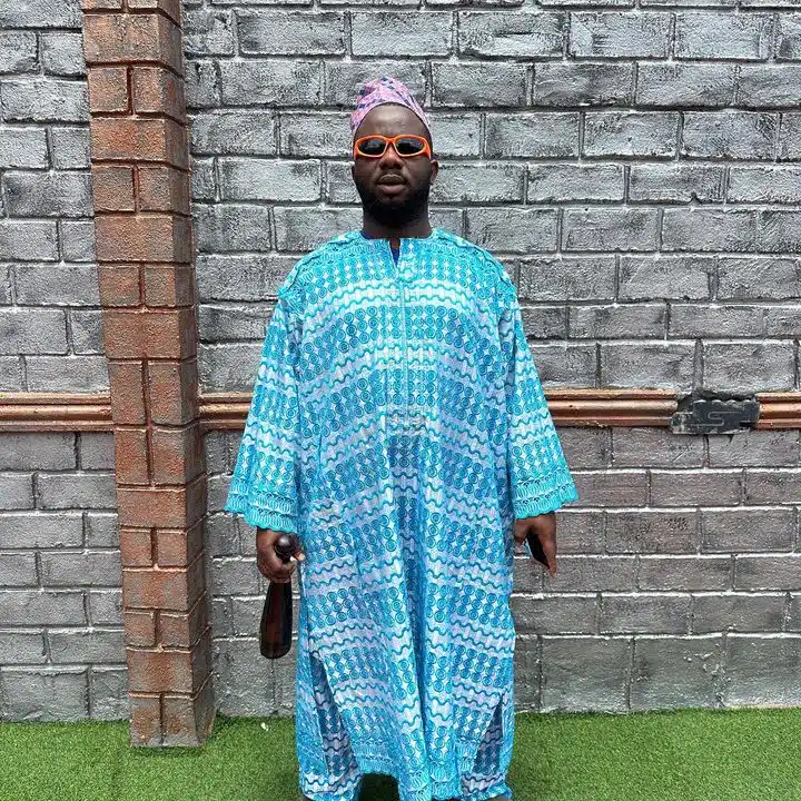 Watch Sabinus perform at Burna Boy’s London concert