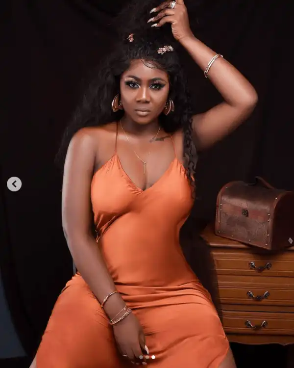 Actress Salma Mumin Breaks The Internet With Her Twerking Skills (Video)