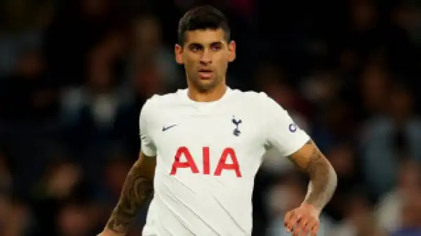 Tottenham defender Romero suffers hamstring injury for Argentina