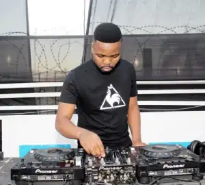 DJ Vigi – Khon’ozobambeka