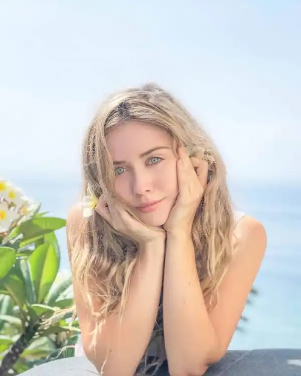 Biography & Career Of Kristina Webb