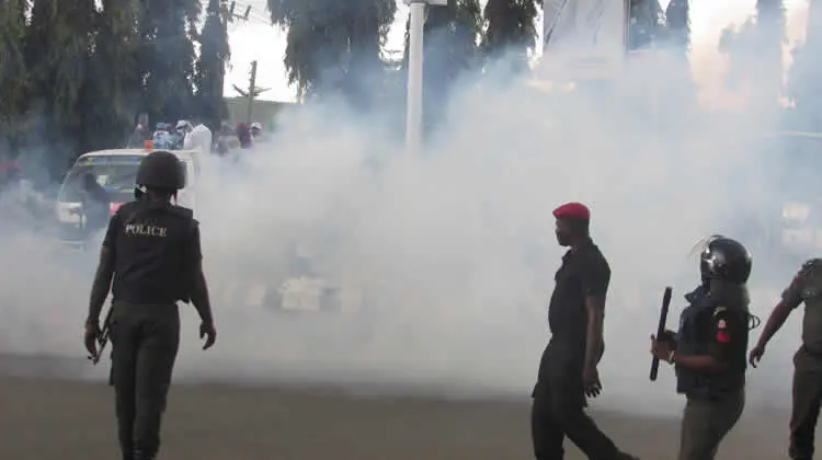 FCT Council elections: Teargas disrupts vote counting at Kuchaku polling unit in Kuje