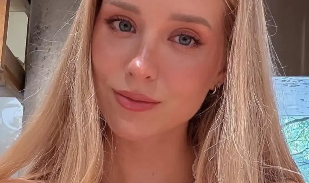 Age & Career Of Caroline Zalog