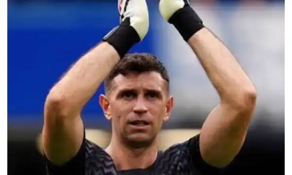 EPL: ‘A win is a win’ – Emi Martinez reacts after conceding 3 goals in Chelsea win over Brighton