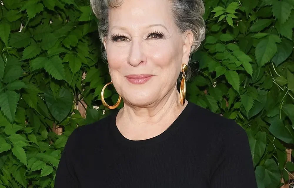 Biography & Career Of Bette Midler