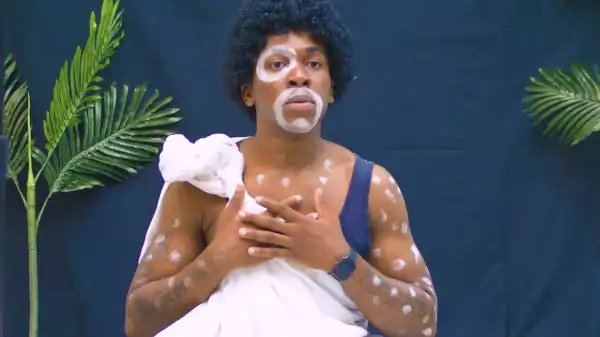 Twyse - The Doctor and The Coffin Maker  (Comedy Video)