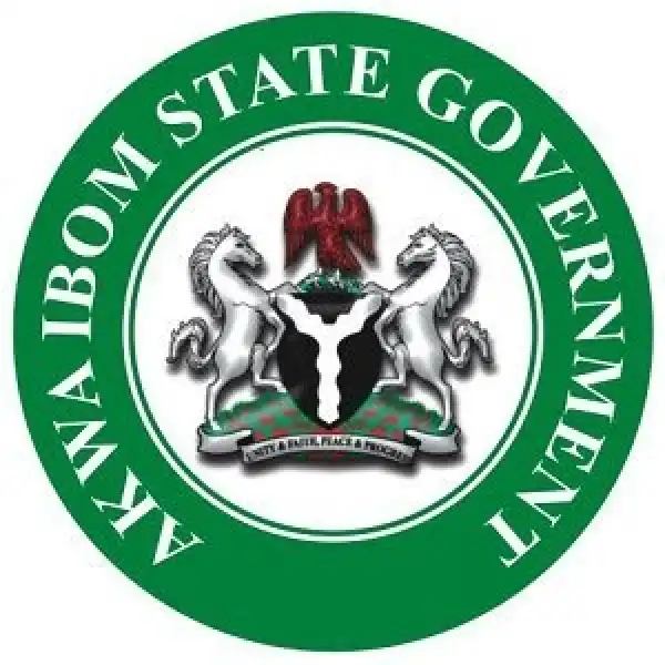 Akwa Ibom Government Bans Street And Traffic Light Hawking